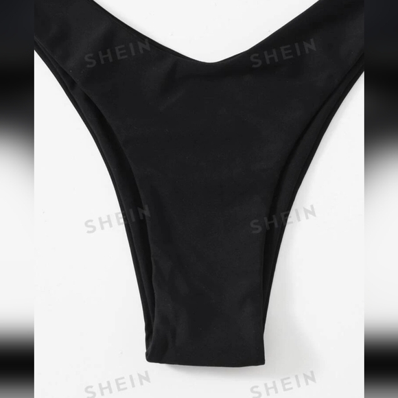 Twist Front Bikini - Picture 5 of 6